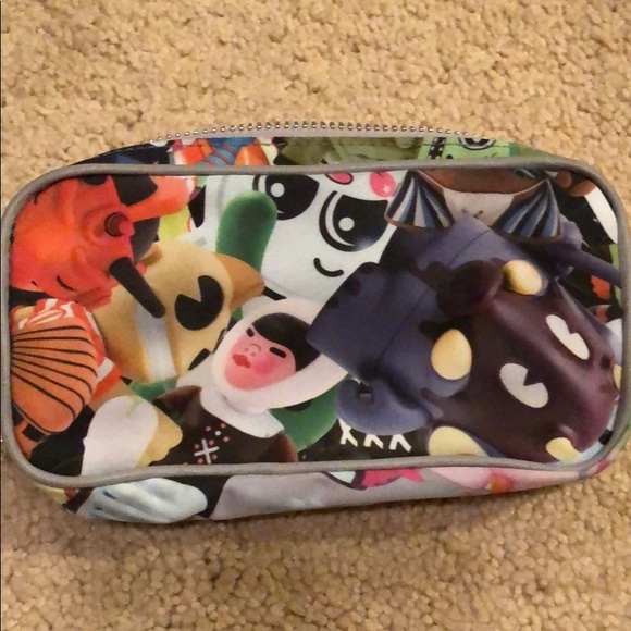 Brand new Kidrobot clutch - Picture 2 of 4